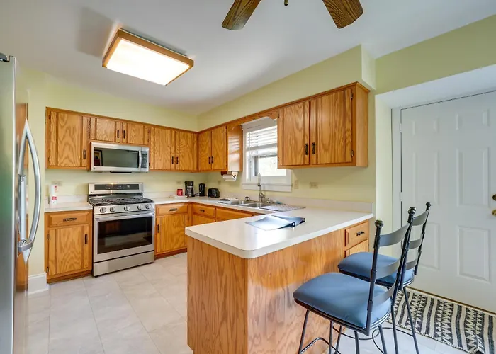 Peaceful Retreat Near Dtwn & Route 66 Ferienhaus