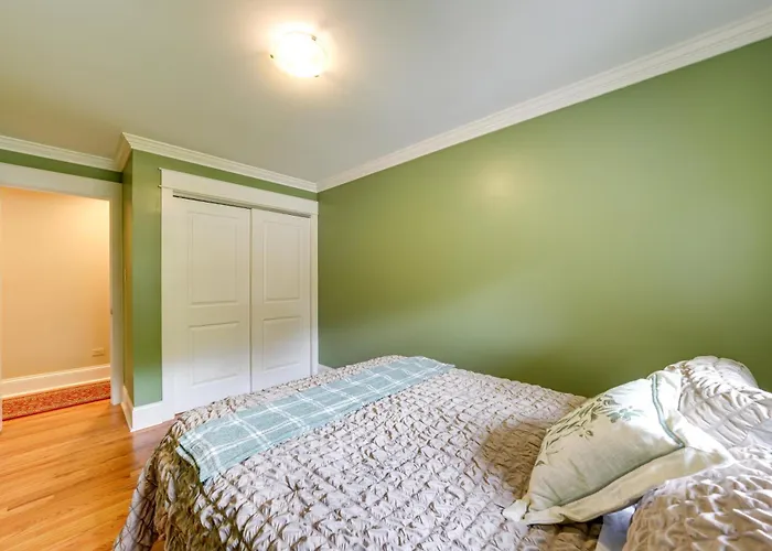 Peaceful Retreat Near Dtwn & Route 66 Joliet