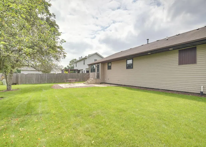 Ferienhaus Peaceful Retreat Near Dtwn & Route 66 Joliet